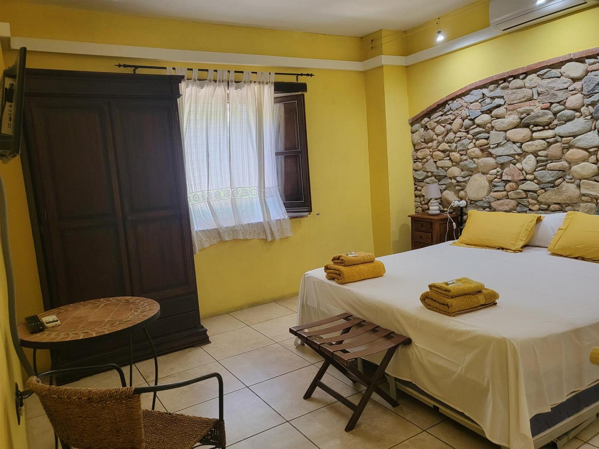 Hotel Pasteral Riu Ter La Cellera de Ter 外观 照片
